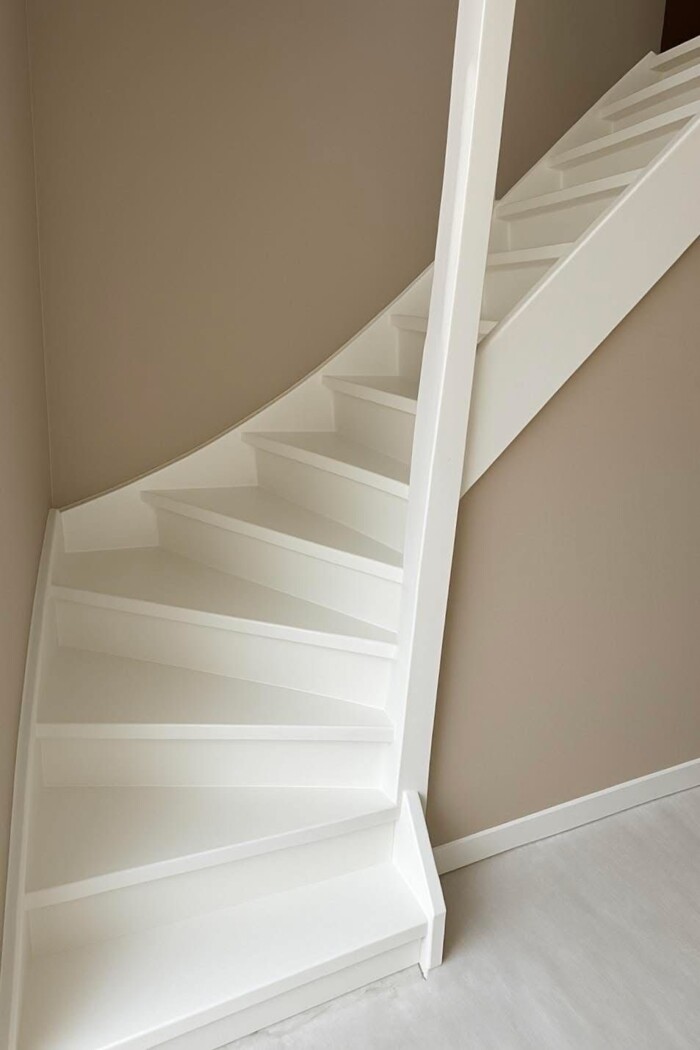 StraxX Exclusive Finish