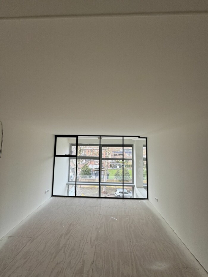 StraxX Exclusive Finish